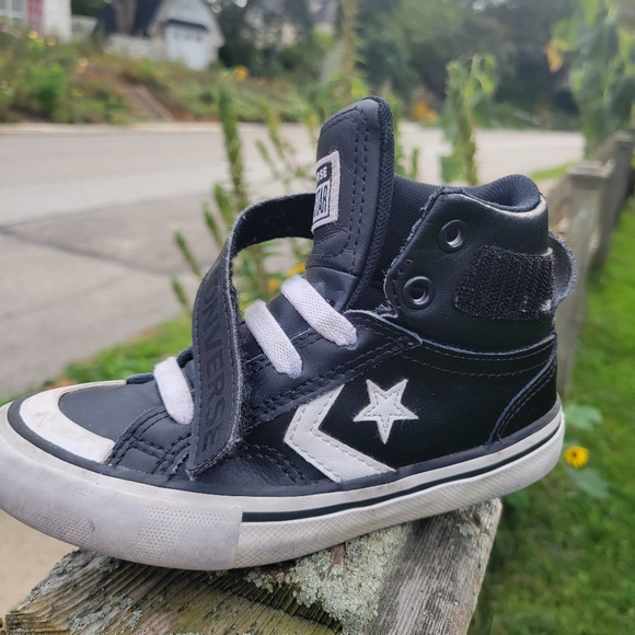 Shoes, size 11 - Picture 3 of 5